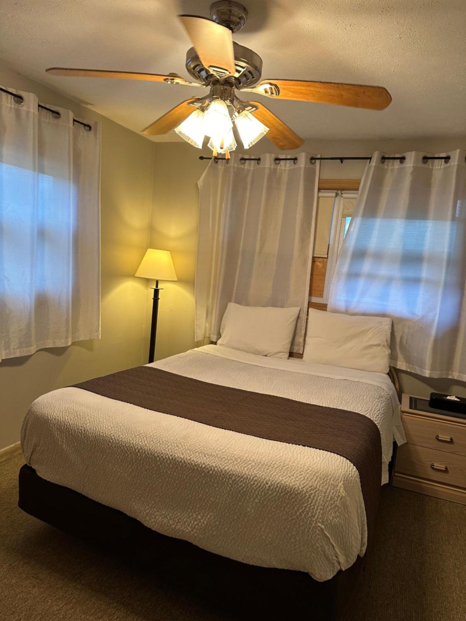Lakeview Motel & Cottage Kincardine Esterno foto